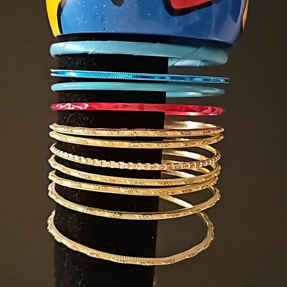 Lot of 21 Assorted Bangles - 7.5" inner circumference - Picture 2 of 5